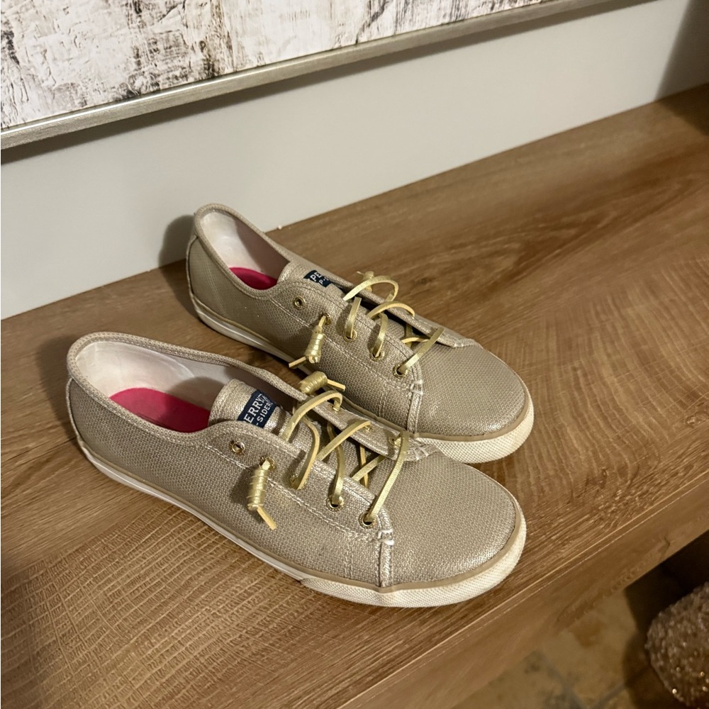Sperry Women’s Gold Canvas Sneakers Size 8